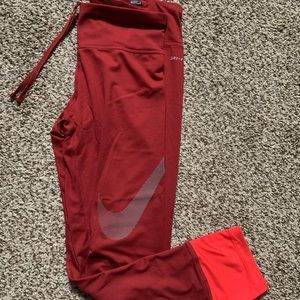 Nike Cropped Legging